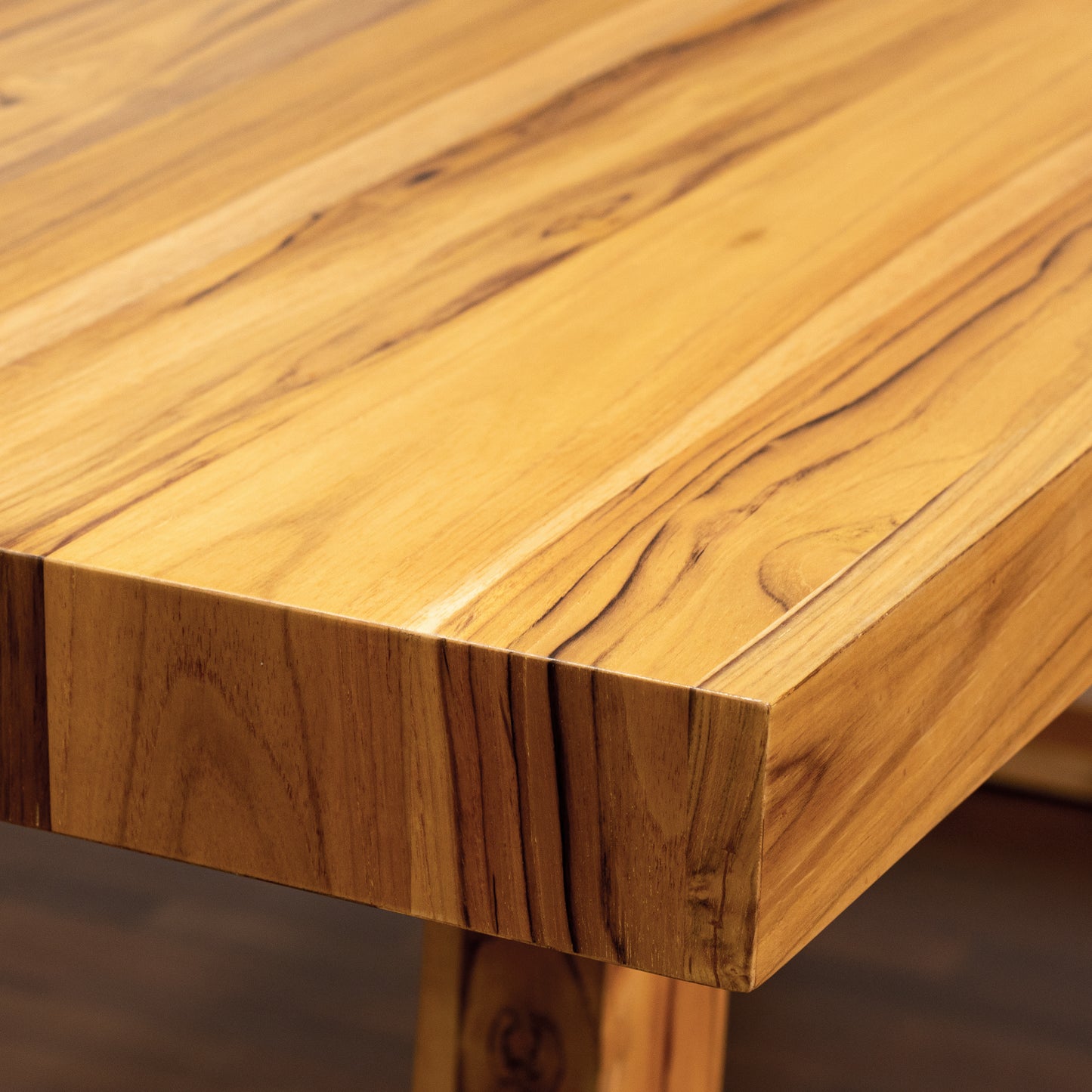 Mesa de comedor Montana