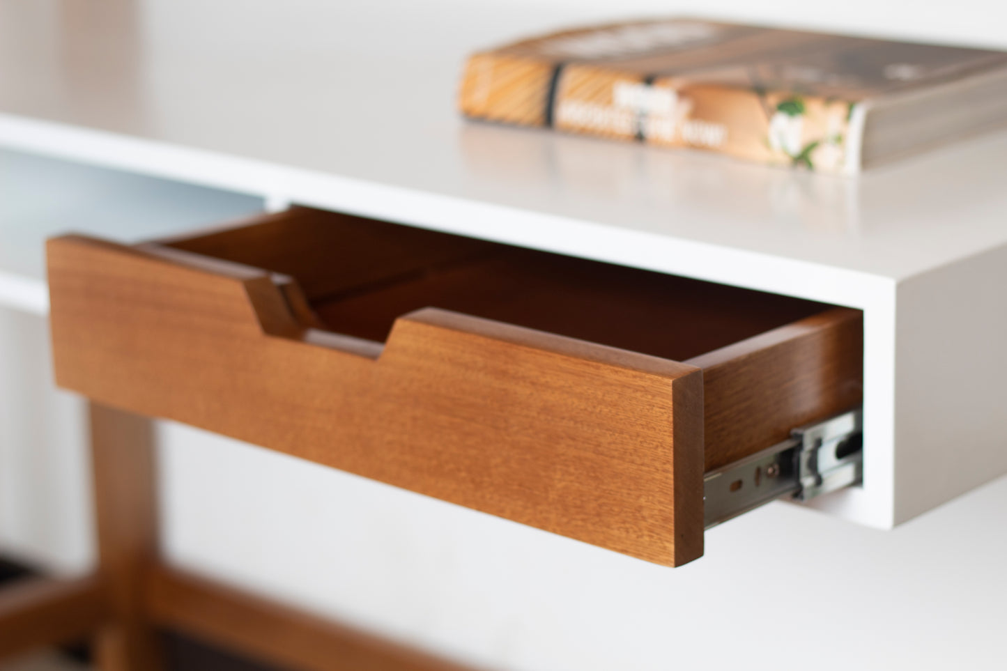 Escritorio Verania (doble repisa)